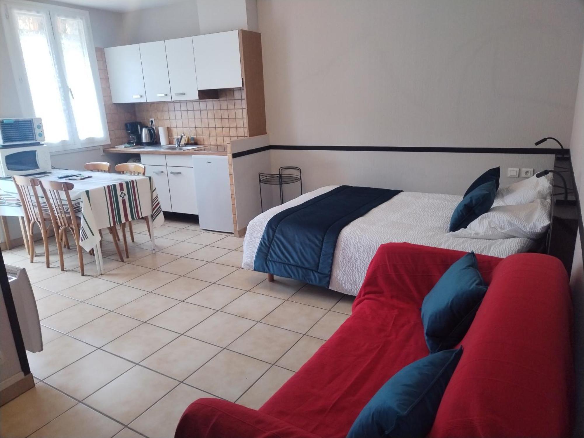 Latre Freres Location