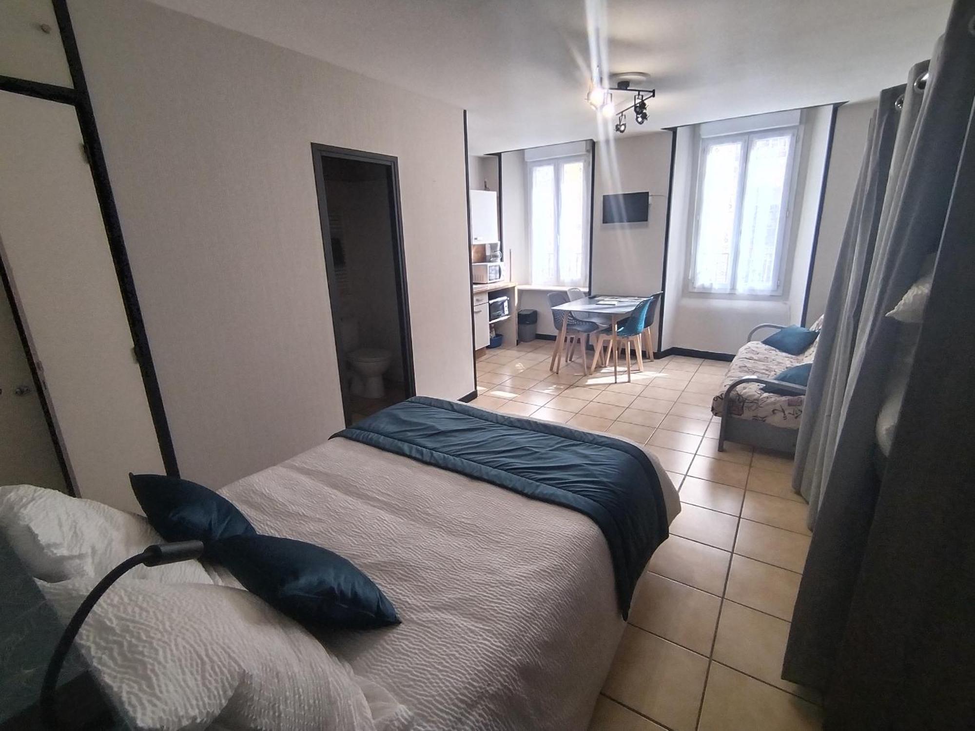 Apartment Latre Freres Location *