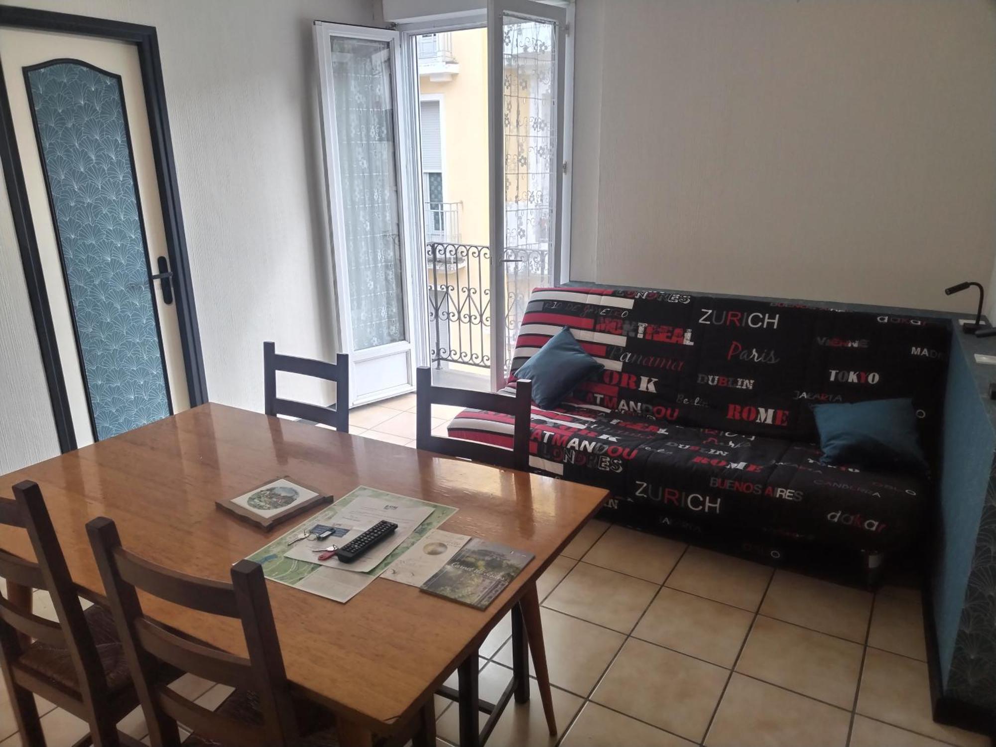 Latre Freres Location